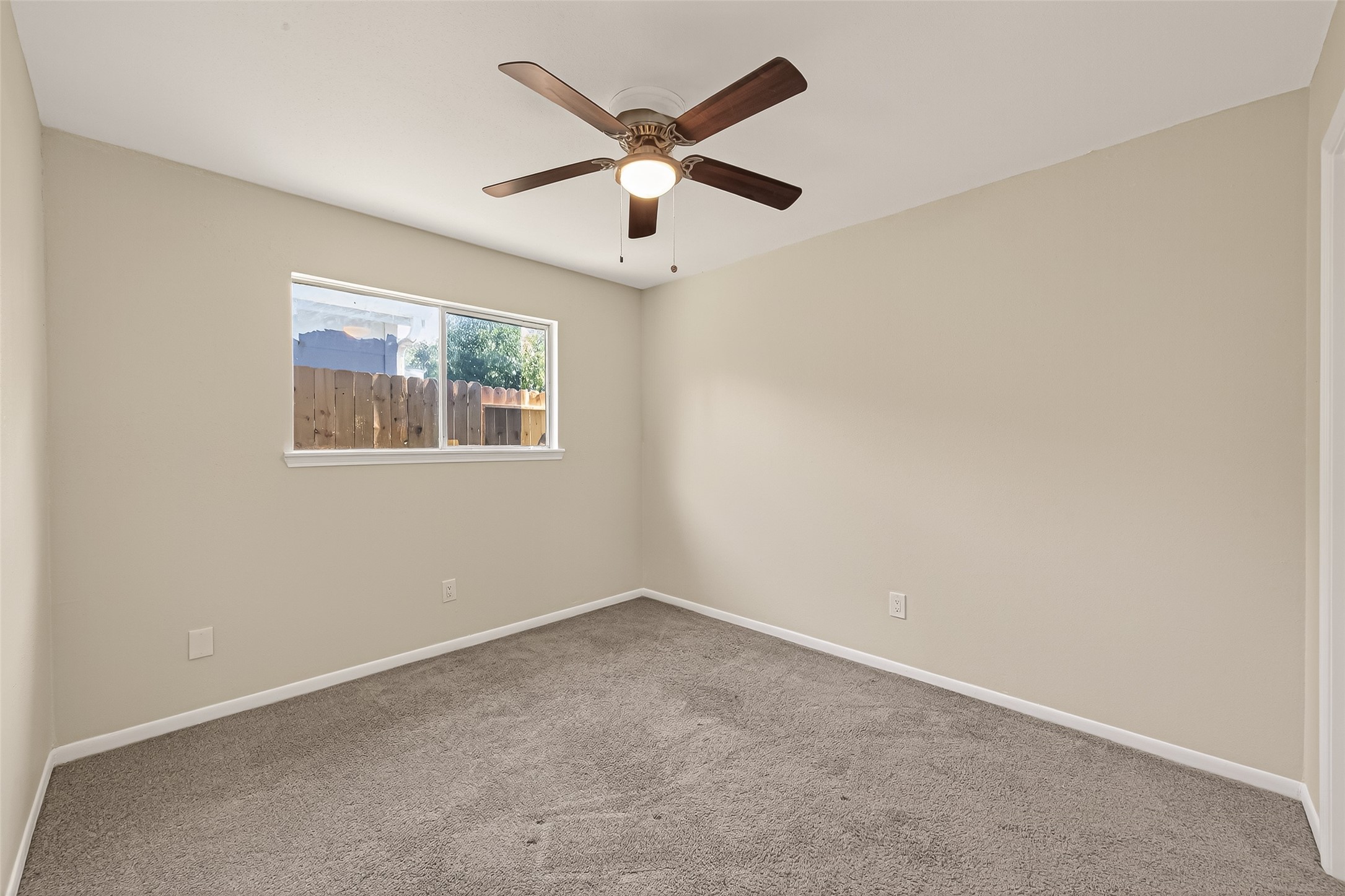 4450 Yupon Ridge Drive Houston, TX 77072 - Photo 31 of 37