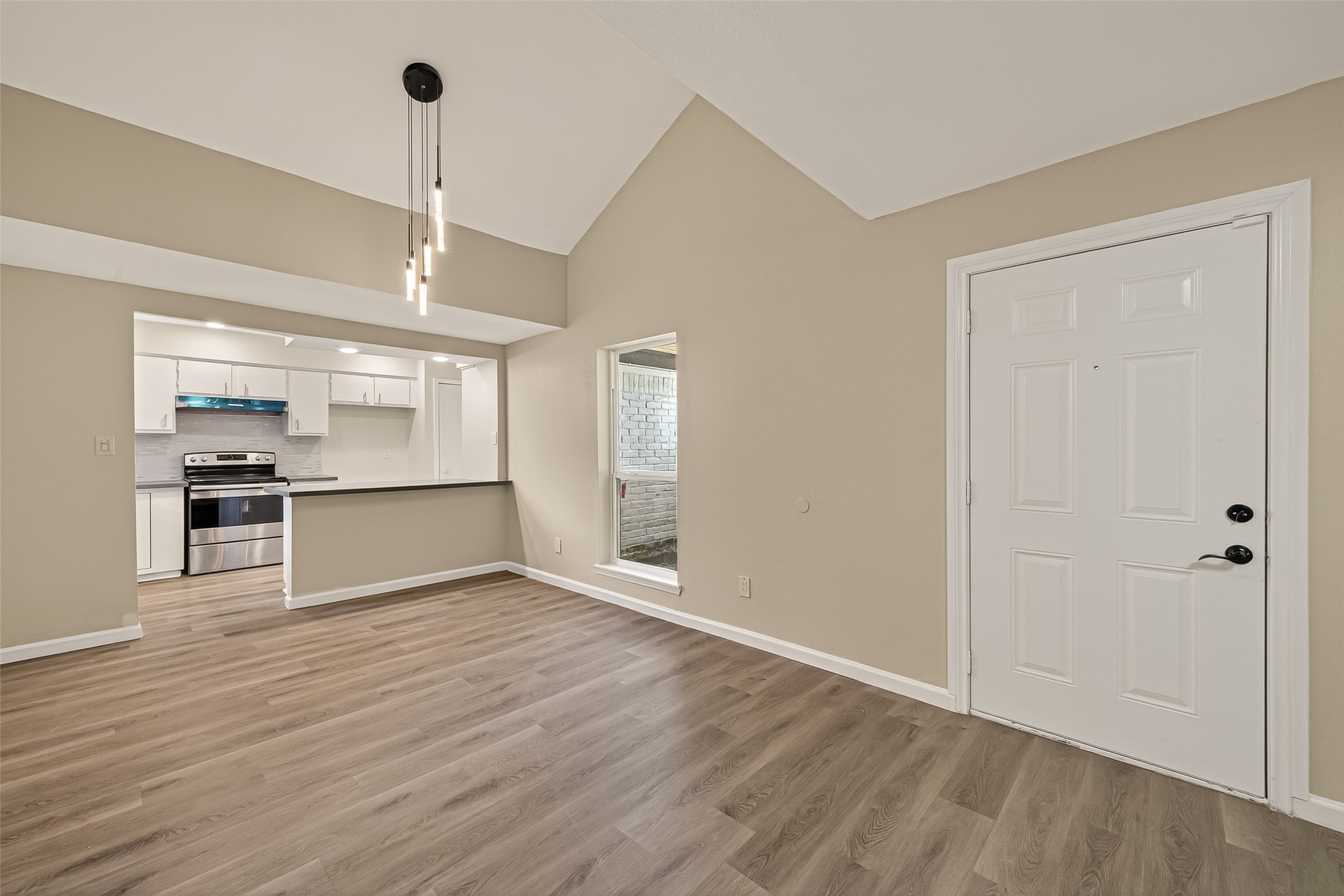 4450 Yupon Ridge Drive Houston, TX 77072 - Photo 5 of 37