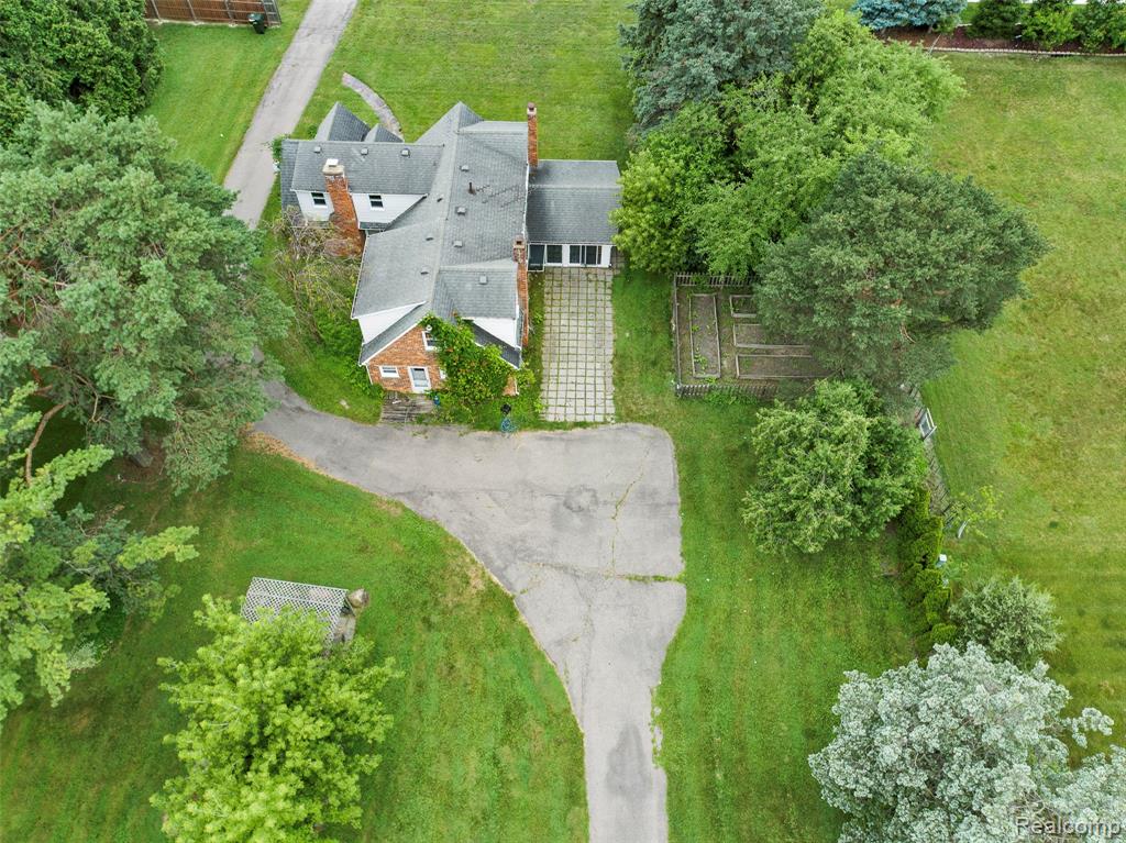42192 Dequindre Road Sterling Heights, MI 48314 - Photo 3 of 18