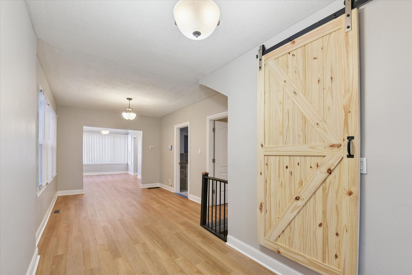 6511 South Vernon Avenue Chicago, IL 60637 - Photo 16 of 37