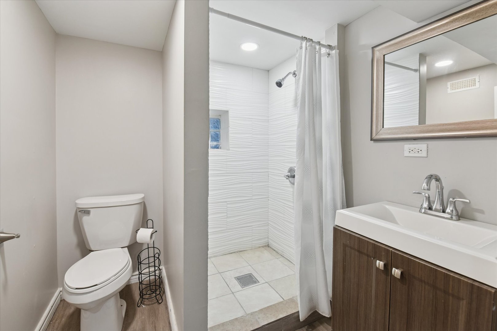 6511 South Vernon Avenue Chicago, IL 60637 - Photo 26 of 37