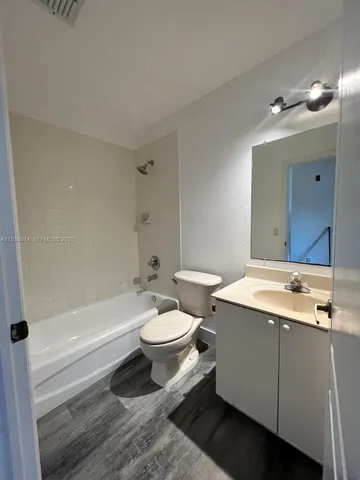 $400,000 | 8964 West Flagler Street, Unit 209, Miami, FL 33174