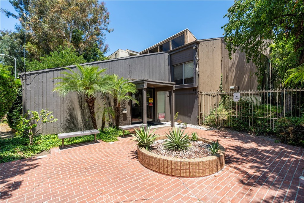 1620 Neil Armstrong Street, Unit 306 Montebello, CA 90640 - Photo 2 of 48