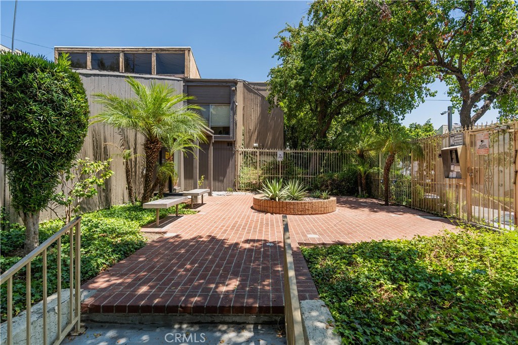 1620 Neil Armstrong Street, Unit 306 Montebello, CA 90640 - Photo 3 of 48