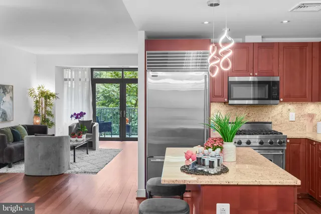 $950,000 | 2425 L Street Northwest, Unit 431, Washington, DC 20037