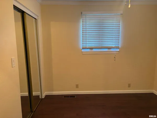 $420,000 | 3 Brock Lane, Murphysboro, IL 62966