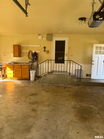 $420,000 | 3 Brock Lane, Murphysboro, IL 62966