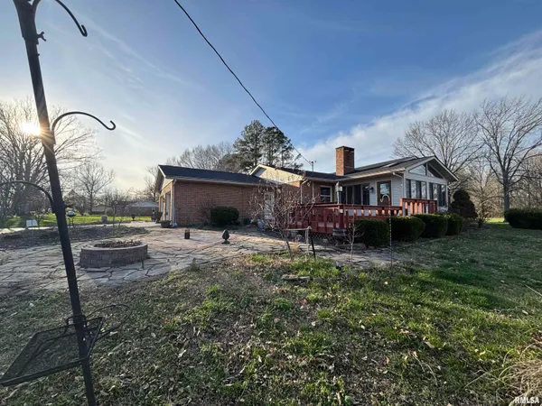 $420,000 | 3 Brock Lane, Murphysboro, IL 62966