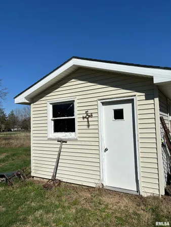 $420,000 | 3 Brock Lane, Murphysboro, IL 62966