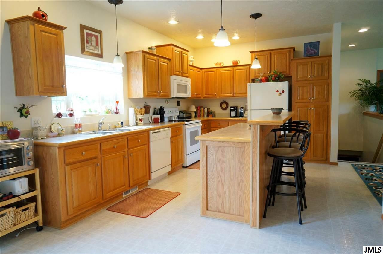 6290 Parsons Road Concord, MI 49237 - Photo 9 of 36 Photo 9
