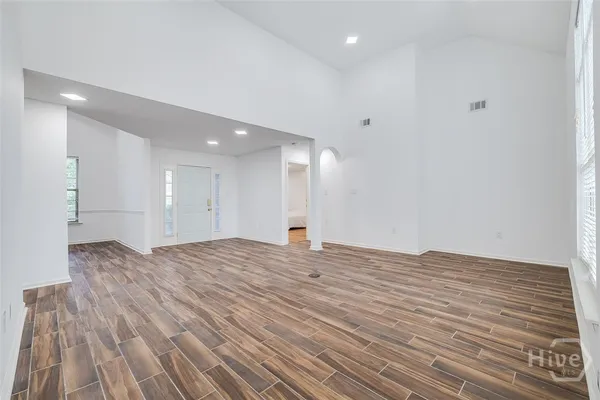 $3,000 | 108 Village Lake Drive, Pooler, GA 31322