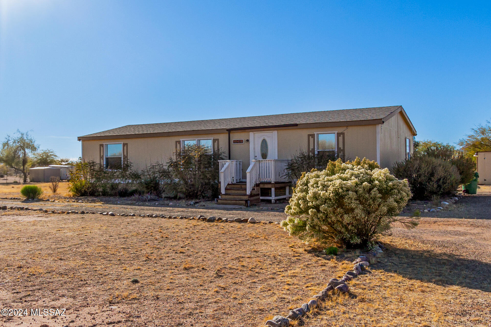 11241 North Derringer Road Marana, AZ 85653 - Photo 3 of 29