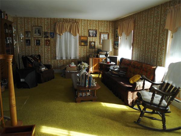 221 Hathaway Road Acushnet, MA 02743 - Photo 4 of 16