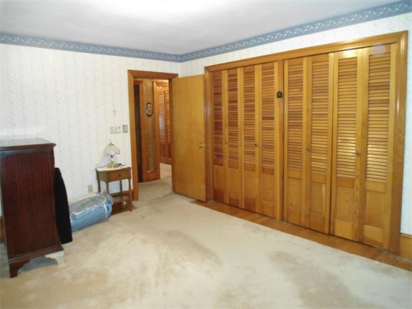 221 Hathaway Road Acushnet, MA 02743 - Photo 6 of 16