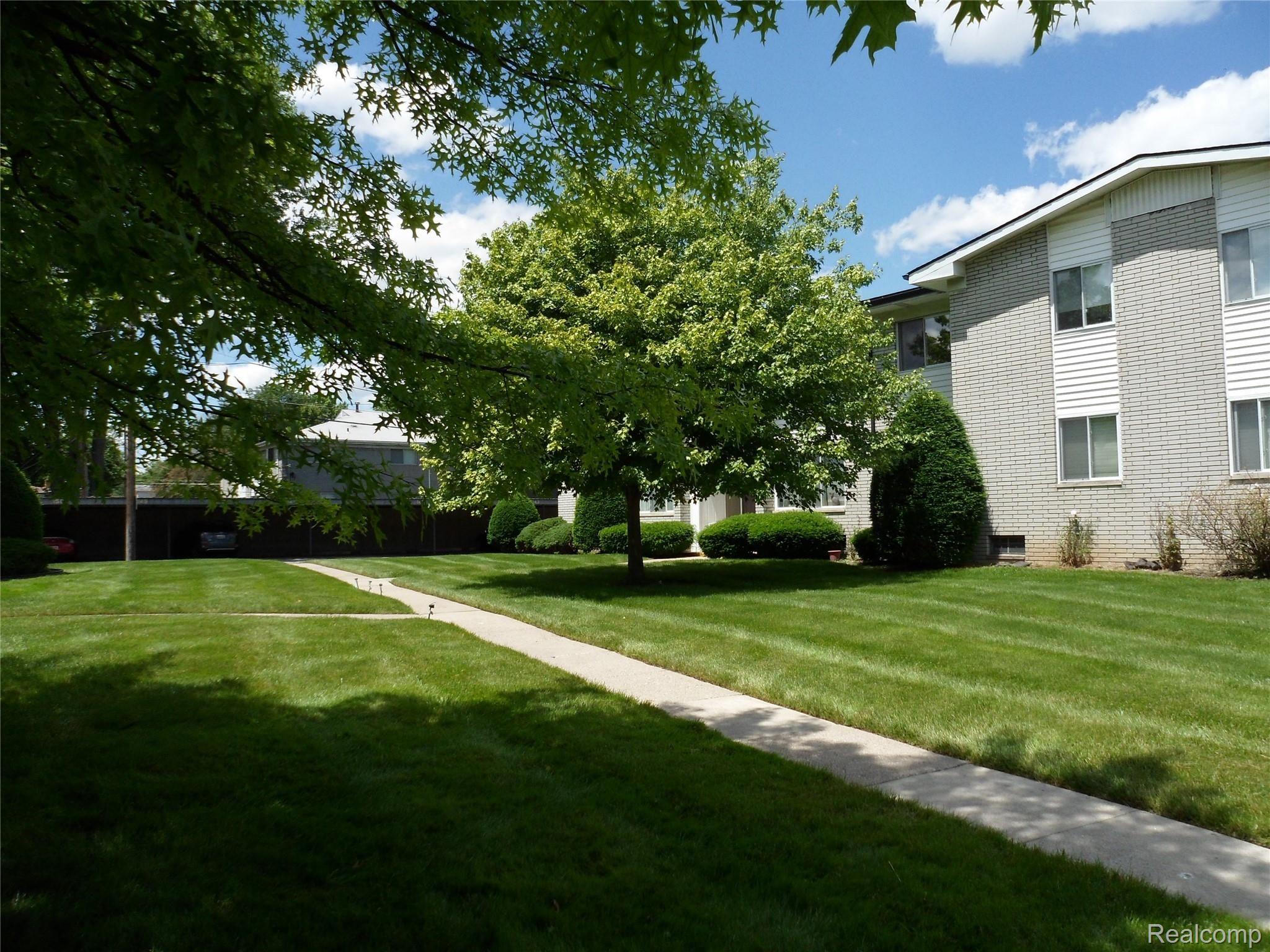26780 Joy Road Redford, MI 48239 - Photo 3 of 21 SAM_2442.JPG