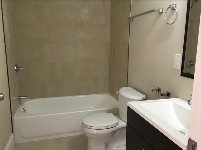 $4,095 | 295-297 Washington Street, Unit 295, Quincy, MA 02169