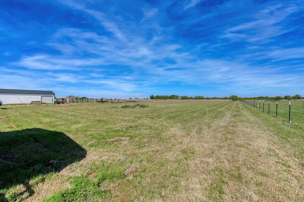 2641 Bode Road West, TX 76691 - Photo 3 of 18 Ground view of property