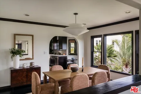 $2,497,000 | 4189 Holly Knoll Drive, Los Angeles, CA 90027