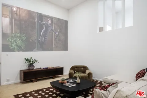 $2,497,000 | 4189 Holly Knoll Drive, Los Angeles, CA 90027