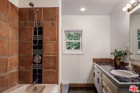 $2,497,000 | 4189 Holly Knoll Drive, Los Angeles, CA 90027