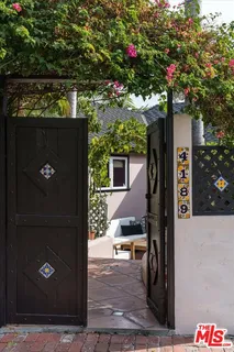 $2,497,000 | 4189 Holly Knoll Drive, Los Angeles, CA 90027