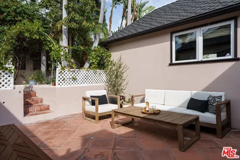 $2,497,000 | 4189 Holly Knoll Drive, Los Angeles, CA 90027