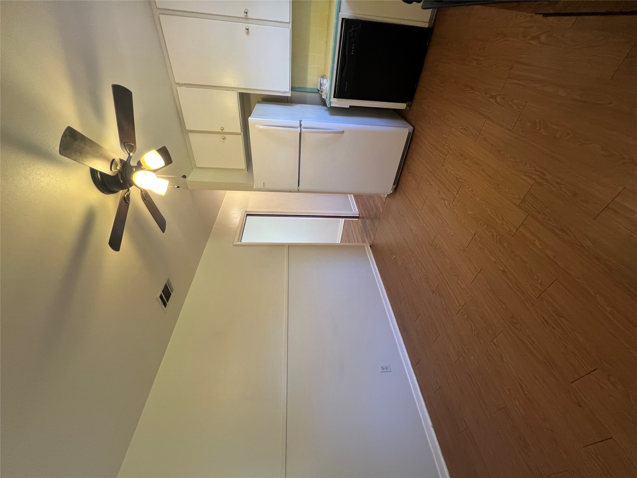 1007 East 38th Street Austin, TX 78705 - Photo 8 of 19