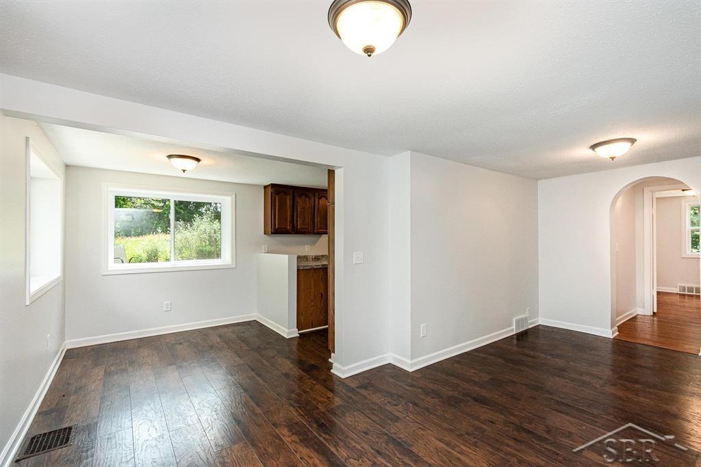 810 East Remus Road Mount Pleasant, MI 48858 - Photo 6 of 27 50184117-1369e99a-0cf2-491b-be7c-a16637e0304f.JPG