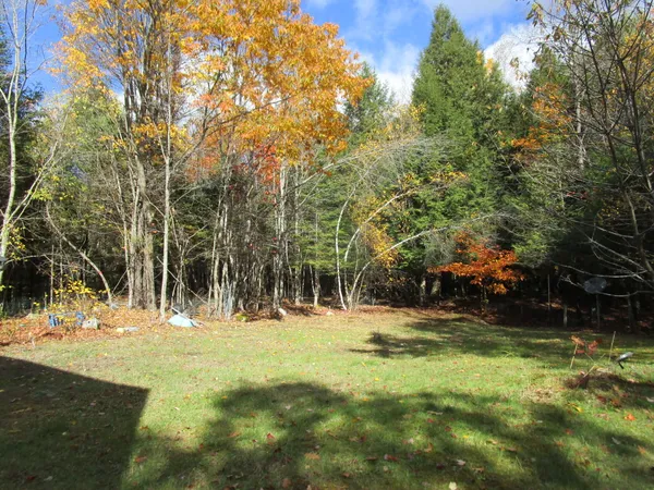 $285,000 | 11 Webber Farm Road, Paris, ME 04281