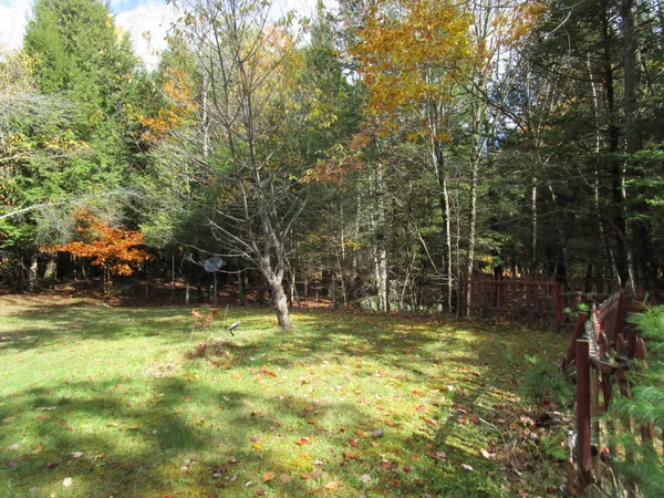 $285,000 | 11 Webber Farm Road, Paris, ME 04281
