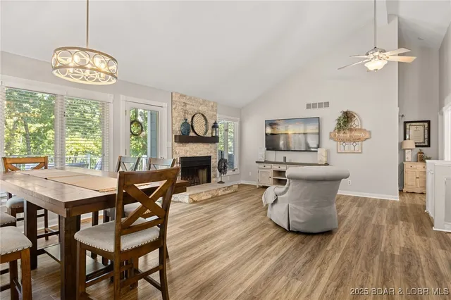 $455,000 | 758 Foxhead Shores Drive, Linn Creek, MO 65052