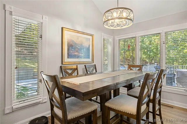 $455,000 | 758 Foxhead Shores Drive, Linn Creek, MO 65052