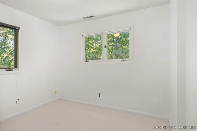 $455,000 | 758 Foxhead Shores Drive, Linn Creek, MO 65052