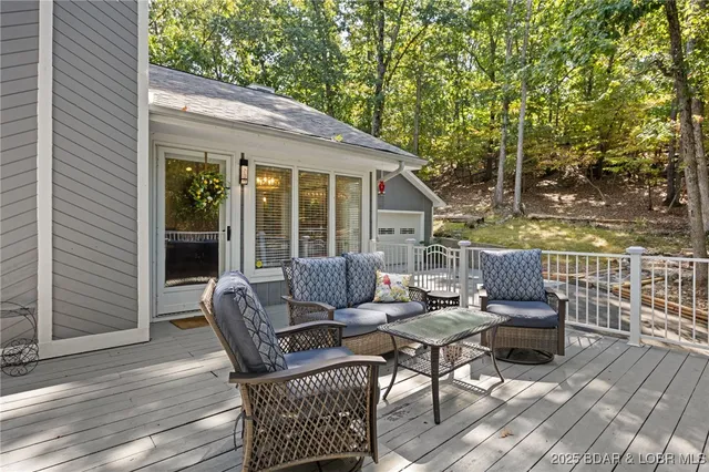 $455,000 | 758 Foxhead Shores Drive, Linn Creek, MO 65052