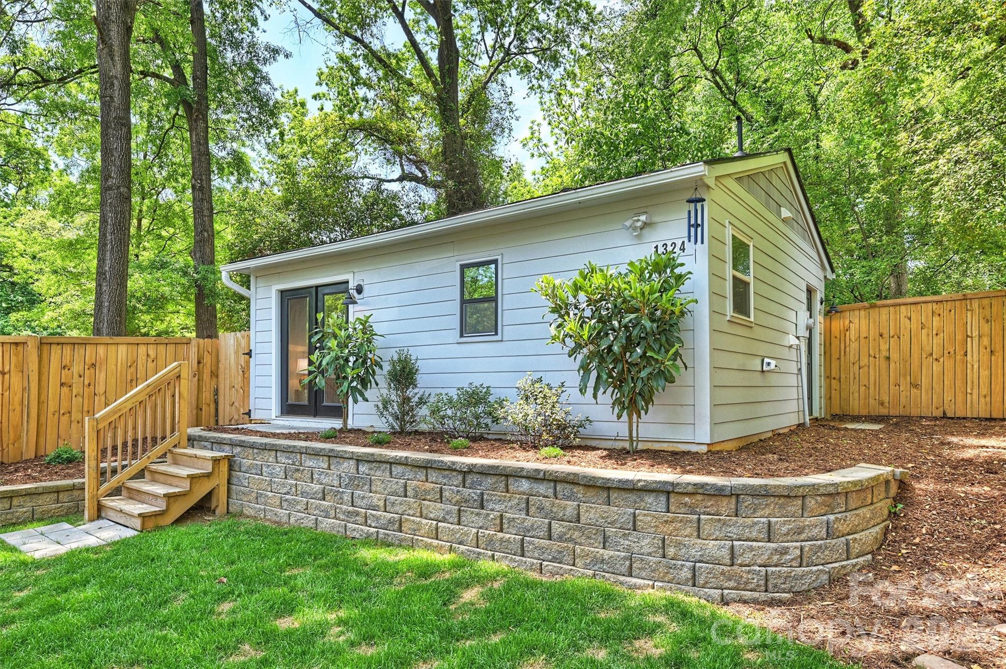 1320 Brook Road Charlotte, NC 28205 - Photo 21 of 37