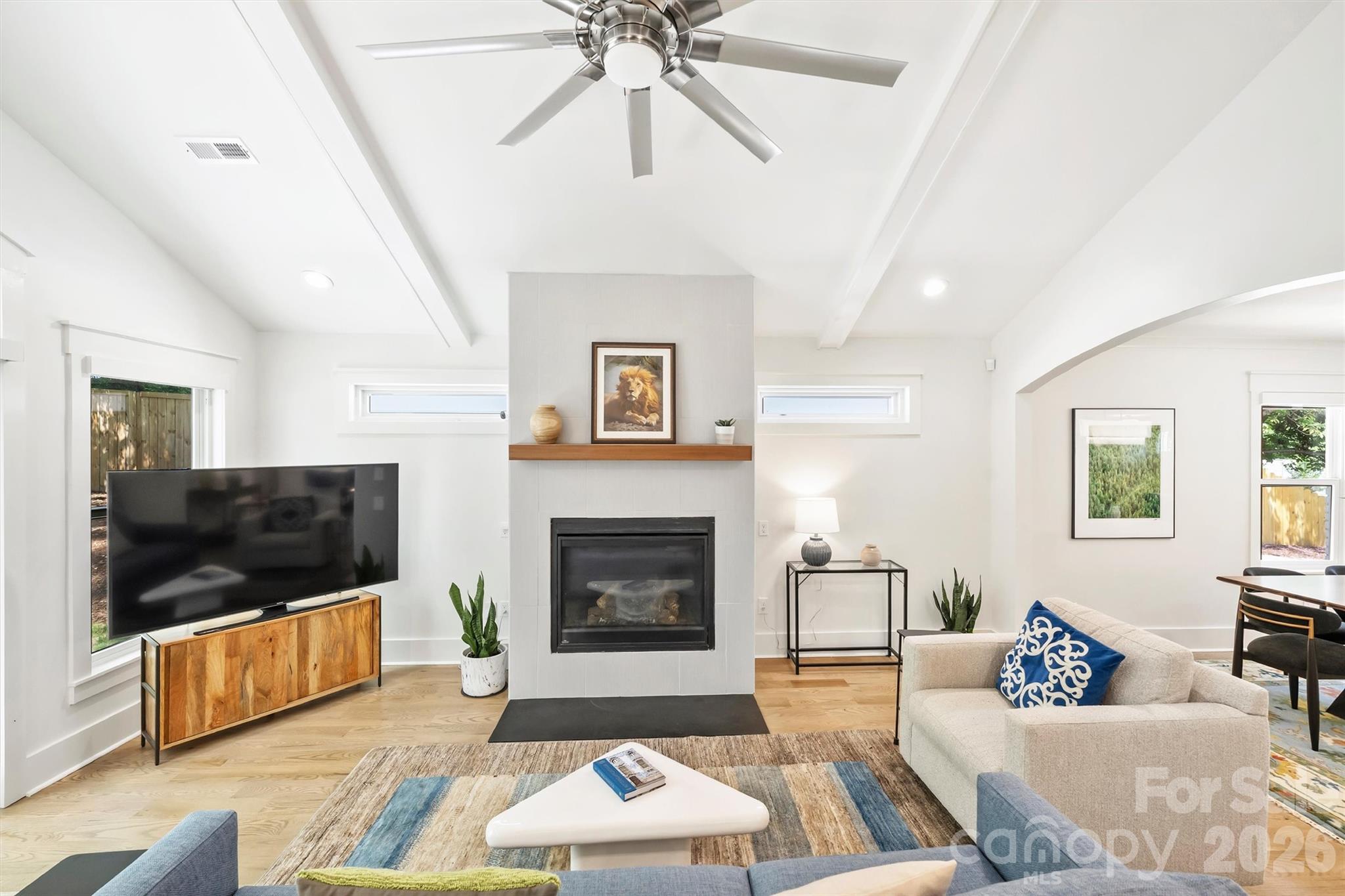 1320 Brook Road Charlotte, NC 28205 - Photo 4 of 37