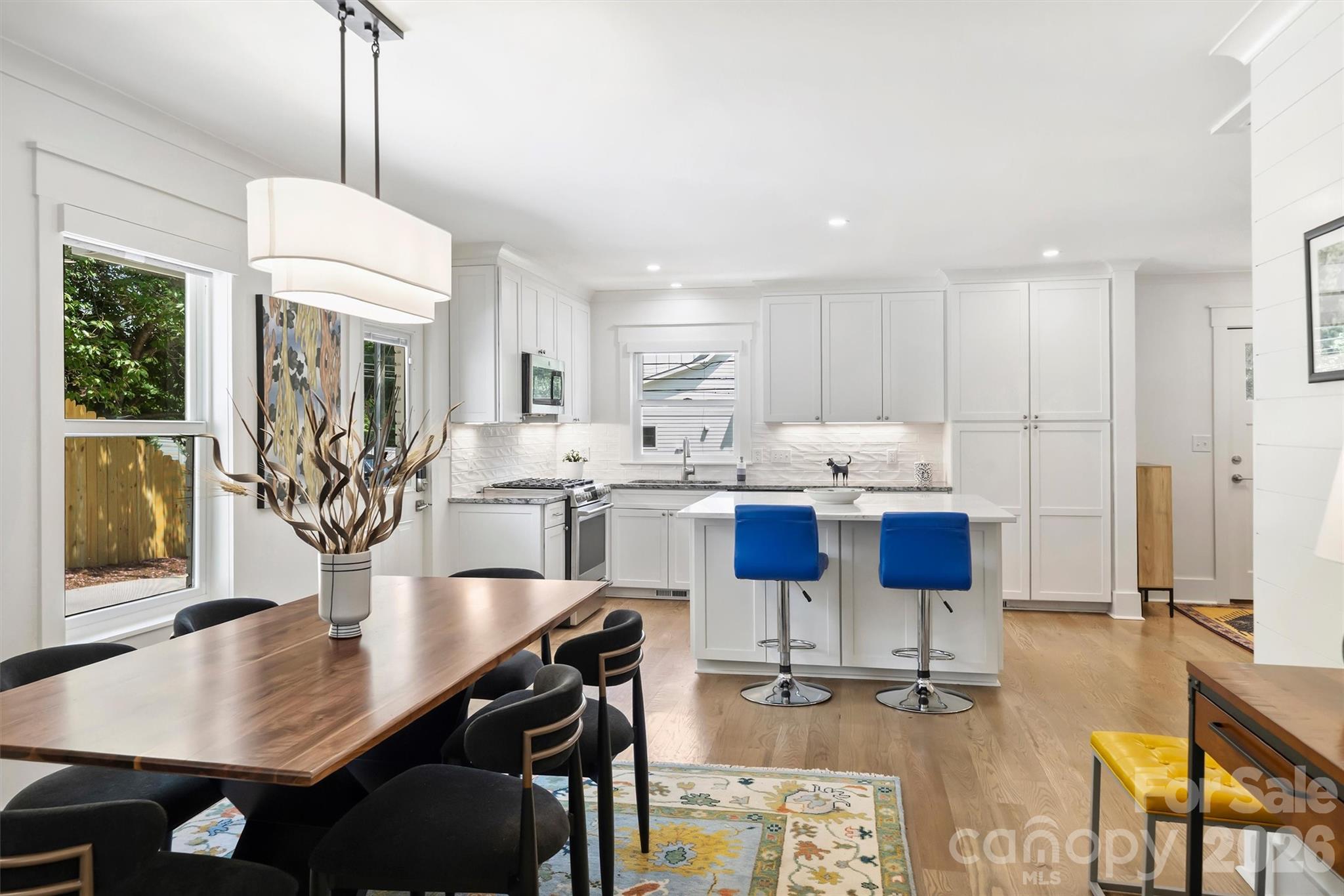 1320 Brook Road Charlotte, NC 28205 - Photo 7 of 37
