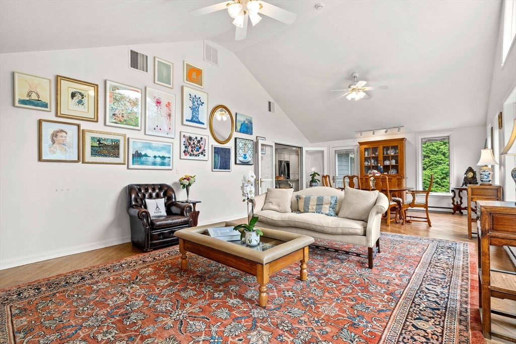 50 Holt Road Andover, MA 01810 - Photo 4 of 37