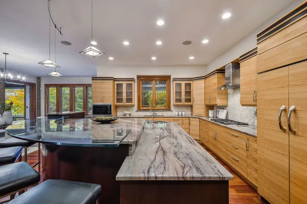 $2,499,000 | 908 Julian Court, Naperville, IL 60540
