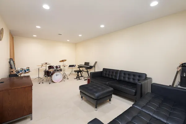 $2,499,000 | 908 Julian Court, Naperville, IL 60540