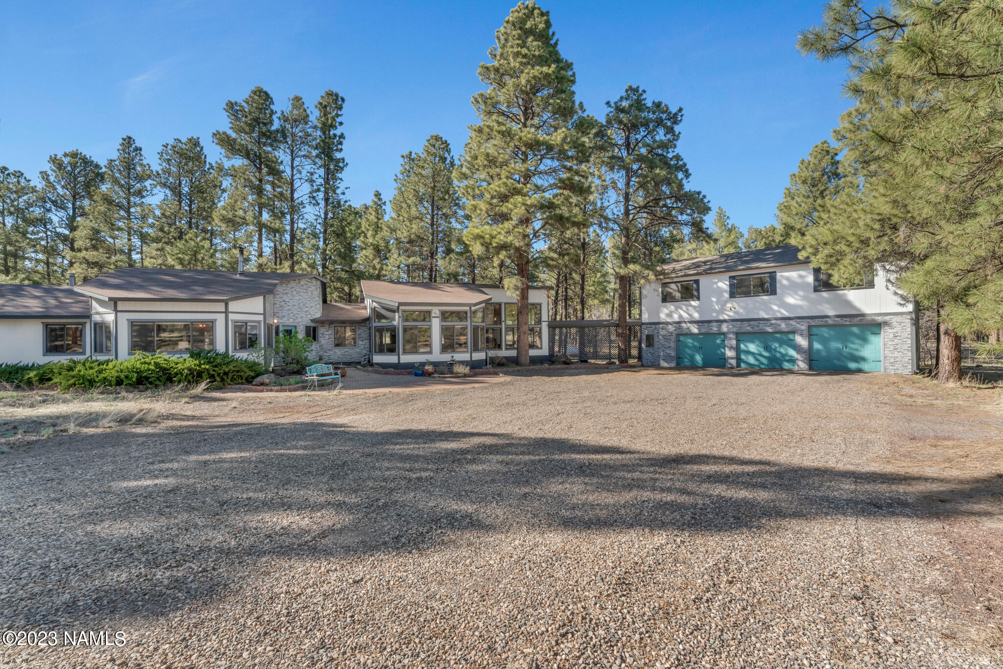 5710 Lindsey Road Flagstaff, AZ 86004 - Photo 3 of 43 Front View