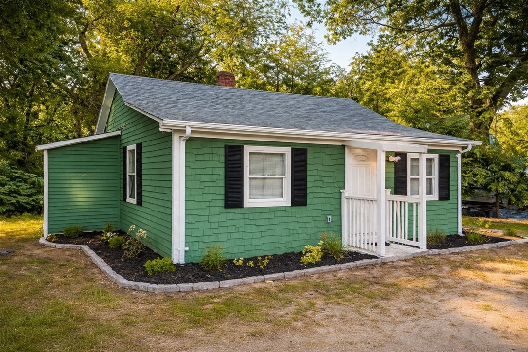 355 Church Avenue Warwick, RI 02889 - Photo 1 of 14