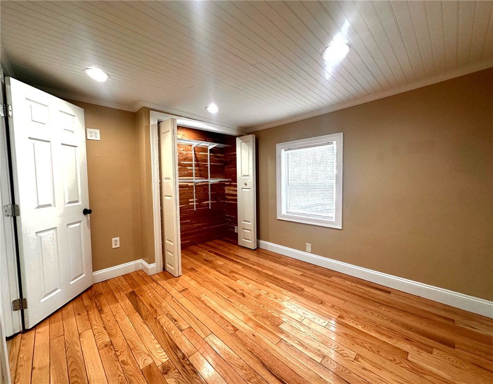 355 Church Avenue Warwick, RI 02889 - Photo 7 of 14