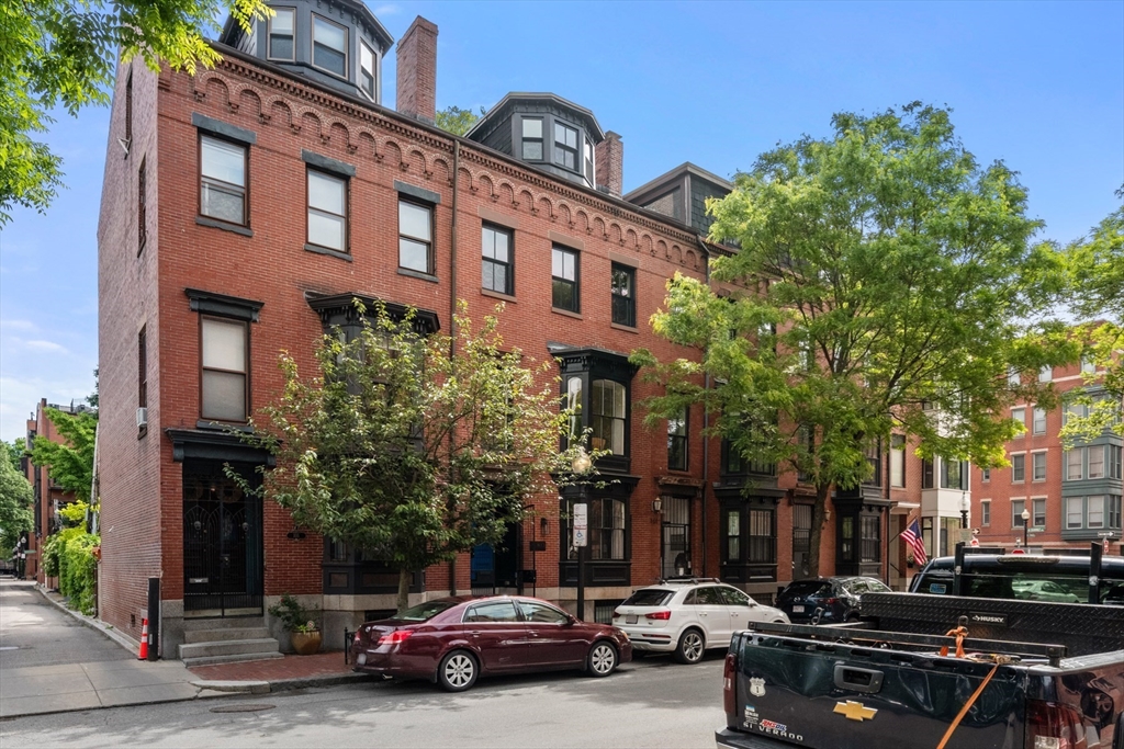 103 West Springfield Street Boston, MA 02118 - Photo 2 of 42