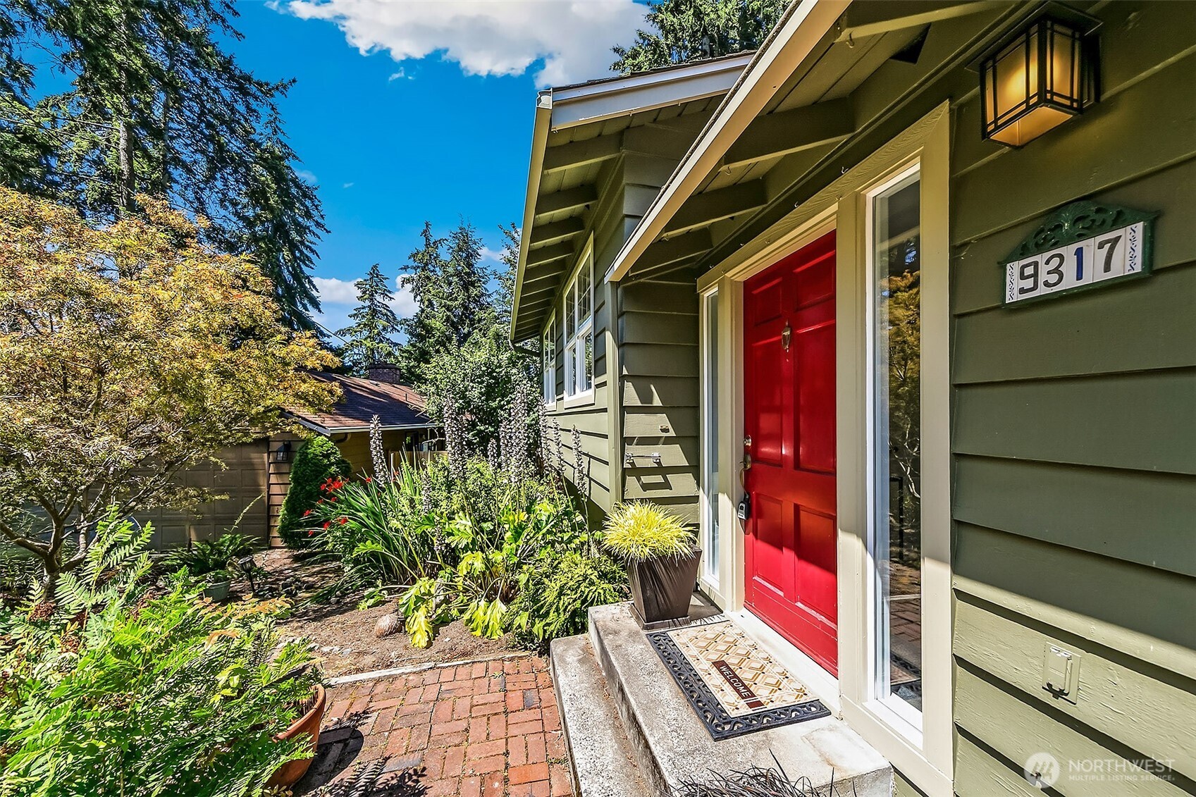 9317 217th Place Southwest Edmonds, WA 98020 - Photo 3 of 32