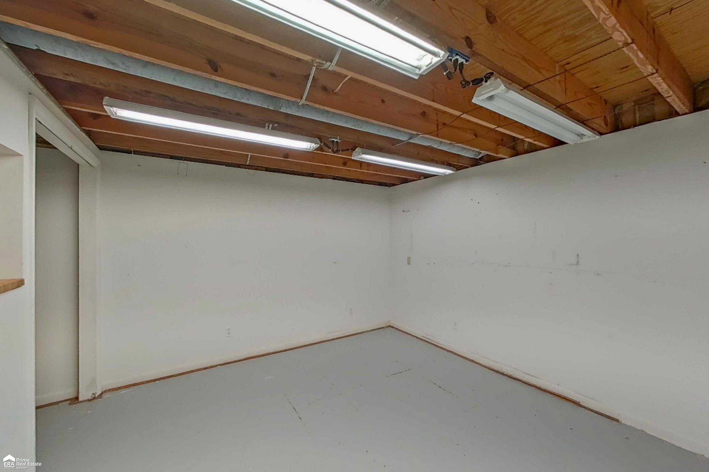 9300 Hartland Road Fenton, MI 48430 - Photo 31 of 50 50157239-41f4eb7e-fa33-4e07-a98c-bd0bca98dae8.JPG