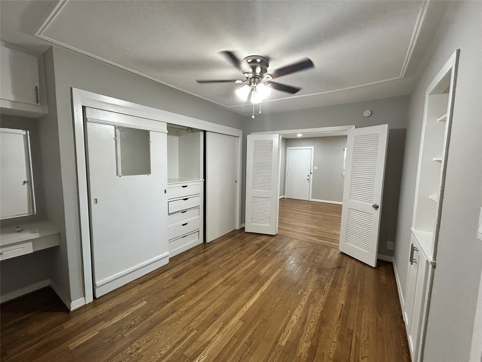 3520 Garrott Street, Unit 2 Houston, TX 77006 - Photo 5 of 14 a view of empty room with wooden floor