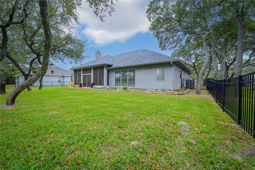 108 Cedar Ridge Drive Rockport, TX 78382 - Photo 37 of 40