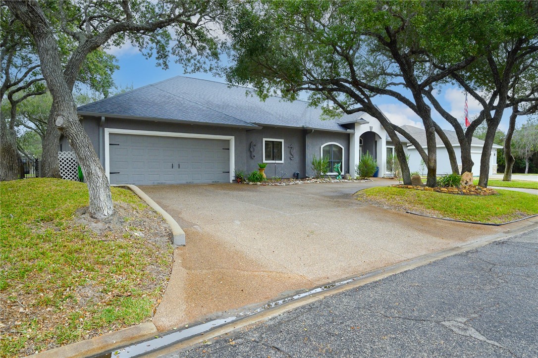 108 Cedar Ridge Drive Rockport, TX 78382 - Photo 4 of 40