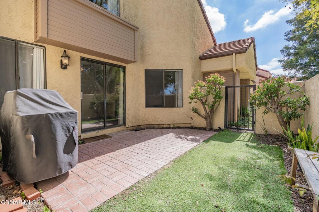 5213 Huntley Street, Unit 45 Simi Valley, CA 93063 - Photo 18 of 25